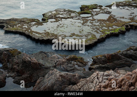 Costa rocciosa ad appendere la Rai,Reef National Park, Vinh Hy, Ninh Thuan provincia, Vietnam Asia Foto Stock