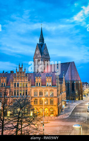 Marktkirche e Municipio di Hannover in Germania Foto Stock