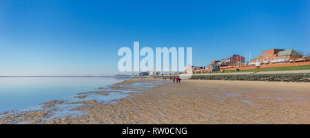 Panorama della spiaggia di Jadebusen bay in Wilhelmshaven, Germania Foto Stock