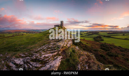 Dartmoor panorama al tramonto Brentor Chiesa 2018 10 27 Foto Stock