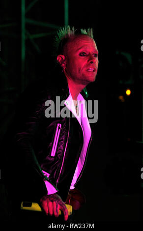 ***FILE FOTO*** cantante Keith Flint dei Prodigy music band esegue durante la roccia per persone music festival di Hradec Kralove, Repubblica Ceca, dal 4 luglio 2012. (CTK foto/Alexandra Mlejnkova) Foto Stock