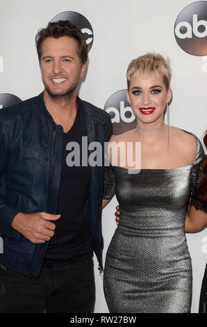 ***FILE FOTO*** LUKE PERRY morto a 52 Luke Bryan, Katy Perry alla ABC TCA invernale tutte le Star Party, il Langham Huntington, Pasadena, CA 01-08-18 David Edwards/DailyCeleb/MediaPunch Foto Stock