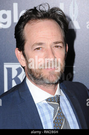 1 aprile 2017 - Hollywood, CA, Stati Uniti - 04 Marzo 2019 - Luke Perry di ''Beverly Hills, 90210'' e ''Riverdale'' muore a 52 dopo aver subito una massiccia corsa mercoledì scorso. File foto: 01 Aprile 2017 - Beverly Hills, la California - Luke Perry. Ventottesima annuale di GLAAD Media Awards che si è tenuto presso il Beverly Hilton Hotel di Beverly Hills. Photo credit: Birdie Thompson/AdMedia (credito Immagine: © Birdie Thompson/AdMedia via ZUMA filo) Foto Stock