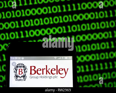 4 marzo 2019 - Ucraina - Il Berkeley gruppo di aziende visto il logo visualizzato su un telefono intelligente. (Credito Immagine: © Igor Golovniov/SOPA immagini via ZUMA filo) Foto Stock