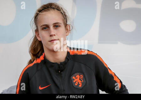 Parchal, Portogallo. 4 Mar 2019. Bela Vista Stadio Comunale, Algarve Cup 2019, Paesi Bassi - Polonia (donne),Olanda player Katja Snoeijs durante il match Paesi Bassi - Polonia (donne) Credito: Pro scatti/Alamy Live News Foto Stock