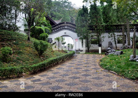 Giardino Cinese in Kowloon città murata Park, Hong Kong. Foto Stock