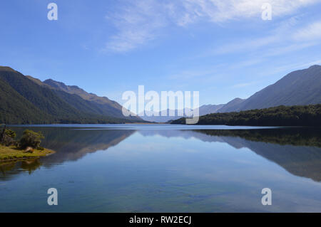 Ancora acque del Nord Lago Mavora Foto Stock
