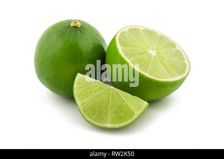 Lime isolati su sfondo bianco Foto Stock