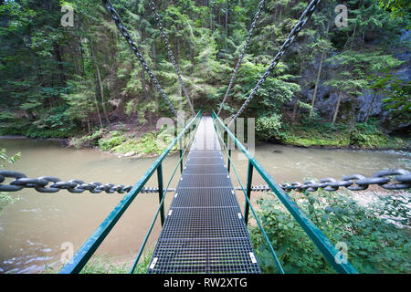 Ponte sul fiume Hornad in Paradiso Slovacco Parco Nazionale Foto Stock