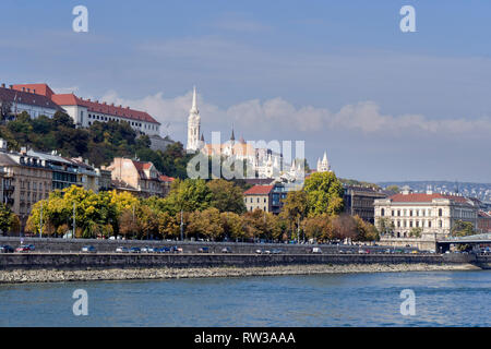 Budapest, capitale di Ungheria. Vista del lungomare di Buda da Pest. Foto Stock