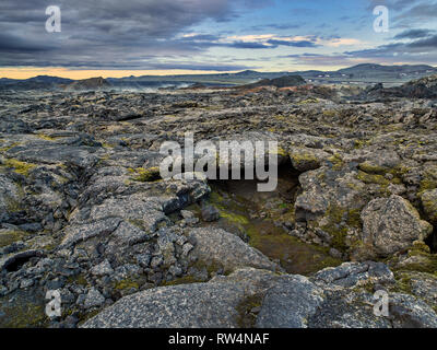 Leirhnukur primavera calda area, area geotermica, Islanda Foto Stock