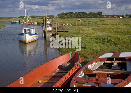 Il grazioso villaggio costiero di Thornham Staithe vicino a Hunstanton in Norfolk Foto Stock