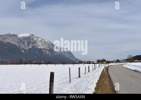 Villacher Alpe, Dobratsch, Kärnten, inverno, Alpen, Gebirgsstock, Jahreszeit, Schnee Fels, Mittente Sendemast, Senden, Radio, Rundfunk Fernsehen, Foto Stock