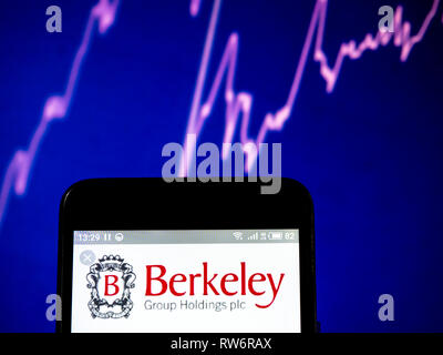 Il Berkeley gruppo di aziende visto il logo visualizzato sul telefono intelligente Foto Stock