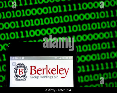 Il Berkeley gruppo di aziende visto il logo visualizzato sul telefono intelligente Foto Stock