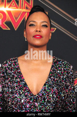 Hollywood, Stati Uniti d'America. 04 Mar, 2019. HOLLYWOOD, CA - Marzo 4: attrice Aisha Tyler assiste la Premiere mondiale di Marvel Studios 'Captain Marvel" il 4 marzo 2019 a El Capitan Theater di Hollywood, in California. Credito: Barry re/Alamy Live News Foto Stock