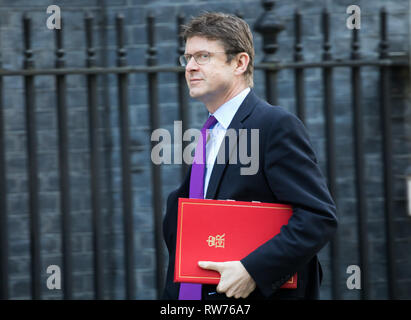 Londra, Regno Unito. 5 Mar, 2019.Il Segretario di Stato per gli affari, di energia e di strategia industriale Rt Hon Greg Clark MP arriva settimanale per la riunione di gabinetto al 10 di Downing Street a Londra. Credito: Keith Larby/Alamy Live News Foto Stock