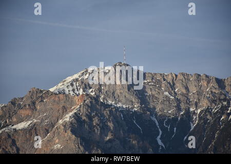 Villacher Alpe, Dobratsch, Kärnten, inverno, Alpen, Gebirgsstock, Jahreszeit, Schnee Fels, Mittente Sendemast, Senden, Radio, Rundfunk Fernsehen, Foto Stock