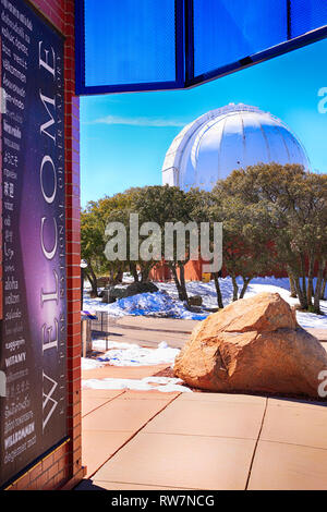 Benvenuti poster sulla parete del Centro Visita di Kitt Peak National Observatory, Arizona Foto Stock