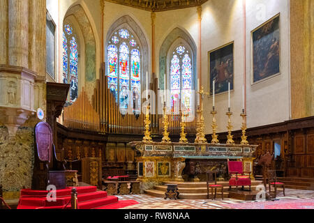 Perugia, Umbria / Italia - 2018/05/28: Interno del XV secolo la Cattedrale di San Lorenzo - Cattedrale di San Lorenzo - presso la Piazza IV Novembre - Perù Foto Stock