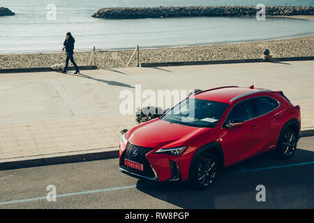 Barcellona, febbraio 2018 - Nuova Lexus UX dimensioni compatte crossover ibrido viene visualizzato per scopi editoriali Foto Stock