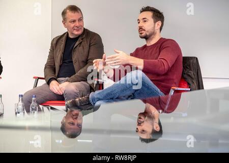 Martin Compton e Jed Mercurio alla masterclass della GCU Foto Stock