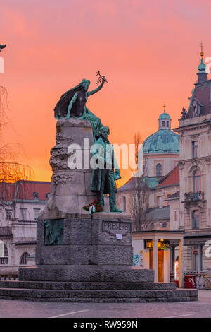 Ljubljana, Slovenia - 8 Febbraio 2019: monumento dedicato al sommo poeta nella storia sloveno France Preseren il giorno della Slovenia è avente nat Foto Stock