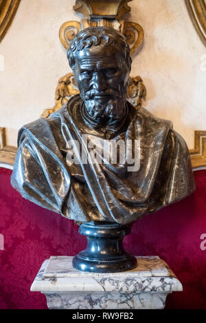 Roma. L'Italia. Busto di Michelangelo Bunarroti (1475-1564), dopo l'originale di Daniele da Volterra, (1509-1566), Musei Capitolini. Musei Ca Foto Stock