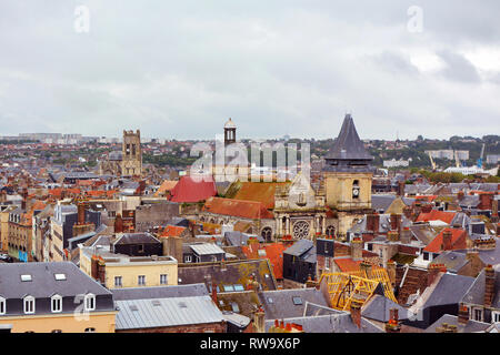 Vista sulla città costiera di Dieppe in Seine Maritime dipartimento nella regione della Normandia del nord della Francia Foto Stock