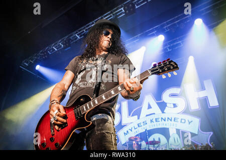 Norvegia, Oslo - Febbraio 27, 2019. Il musicista americano e il chitarrista Slash esegue un concerto dal vivo con Myles Kennedy & i cospiratori a Sentrum scena in Oslo. (Photo credit: Gonzales foto - Terje Dokken). Foto Stock