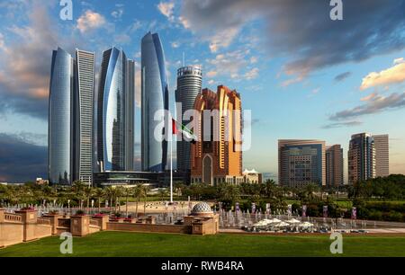 Grattacieli di Abu Dhabi Foto Stock