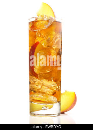 La pace Ice Tea su sfondo bianco Foto Stock