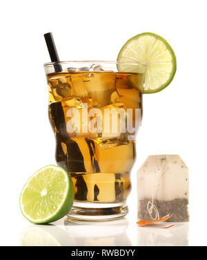 Ice Tea su sfondo bianco Foto Stock