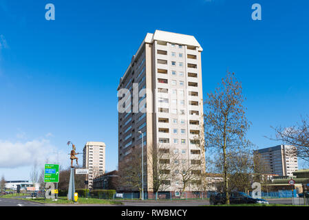 Alto edificio di appartamenti a Ladywood Middleway in Birmingham interna del distretto della città di Ladywood Foto Stock
