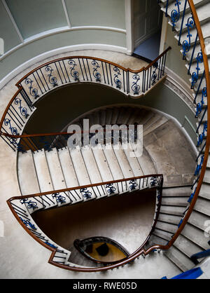 Scala a spirale la Somerset House di Londra - Inghilterra Foto Stock