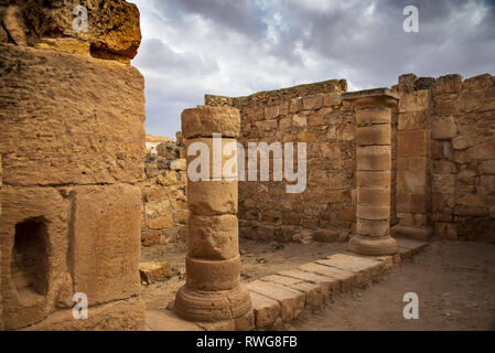 MAMSHIT, Israele / Aprile 10, 2018: questa antica Nabatean cristiana nella città di Israele nel deserto del Negev è stata abbandonata dopo la conquista musulmana nel 7 ce Foto Stock