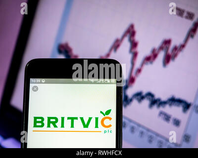 Britvic plc logo azienda vede visualizzato sul telefono intelligente. Foto Stock