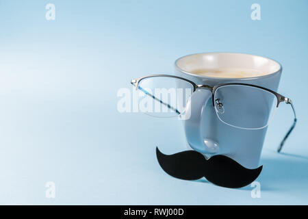 Padri giorno concetto - presente, caffè, tie, baffi Foto Stock