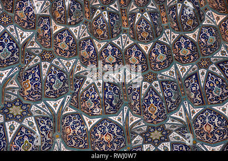 Design islamico di ceramica di Sultan Qaboos Grande Moschea Oman Foto Stock