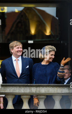 Bremen, Germania. 06 Mar, 2019. L'Olandese royal giovane Willem-Alexander e Maxima sulla loro visita a Brema. Credito: Mohssen Assanimoghaddam/dpa/Alamy Live News Foto Stock