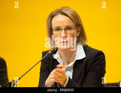 Bonn, Germania, 7 marzo 2019, Deutsche Post DHL Group, bilancio news conferenza: CFO Melanie Kreis. Credito: Juergen schwarz/Alamy Live News Foto Stock