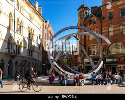 Arthur Piazza e mercato di mais; Belfast, Irlanda, Irlanda Foto Stock