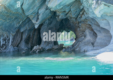 Il surreale Grotte di marmo (Capilla de Marmol), Rio tranquilo, Aysen, Patagonia, Cile Foto Stock