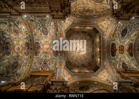 Cupola emisferica della Basilica di Santa Maria Maggiore di Bergamo Foto Stock