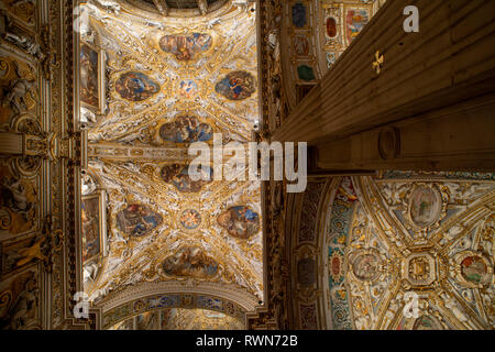 Cupola emisferica della Basilica di Santa Maria Maggiore di Bergamo Foto Stock