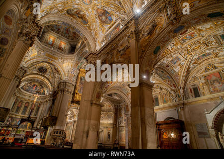 Cupola emisferica della Basilica di Santa Maria Maggiore di Bergamo Foto Stock