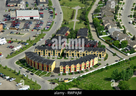 Antenna, sviluppo residenziale, Okotoks, Alberta Foto Stock