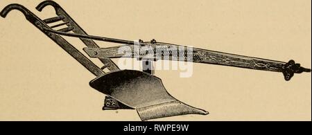Elementi di agricoltura, meridionale e elementi di agricoltura, meridionale e occidentale elementsofagricu00welb Anno: 1908 arando 109 nero-terra e sabbioso-land aratri. - Un vomere è una sorta di cuneo di ritorcitura. Il più torcendo il cuneo più si rivolge il terreno e più si polverizza, ma il più è difficile da estrarre e il più povero si analizzerà in nero o suolo rigido. Il più dritto e più la rastrematura del versoio, o cuneo, più facile sarà per tirare, il meno che si accende e si rompono e sminuzzare il terreno, la Fig. 36. - Sandy-terra aratro Foto Stock