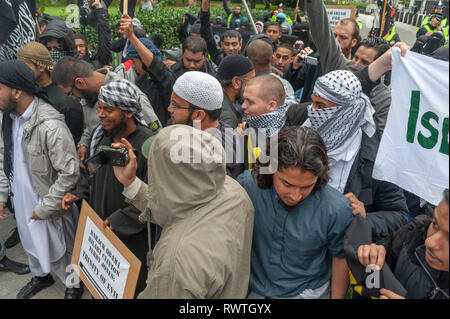 Condannato attentati Lewis Ludlow nel settembre 2010 con Anjem Choudary Foto Stock