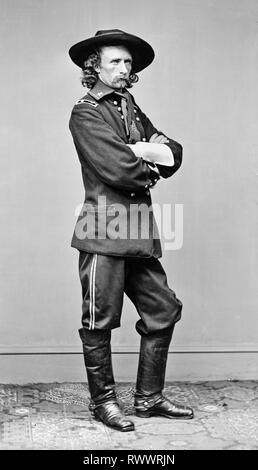 Brevet Maggiore Generale George Armstrong Custer (1839-1876), il Generale Custer, nel campo uniforme militare, ritratto fotografia, 23 maggio 1865 - LOC, STATI UNITI D'AMERICA Foto Stock